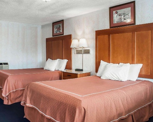 Rodeway Inn & Suites Niagara Falls image 2